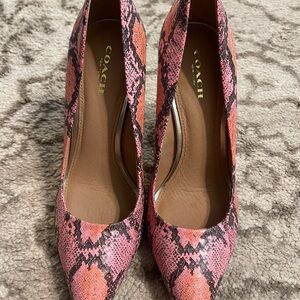 Coach Pink High-Heeled Pumps with Snakeskin Texture
